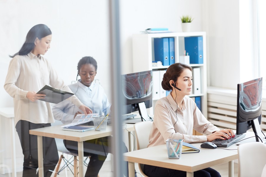 Optimising contact centre productivity with a blended environment